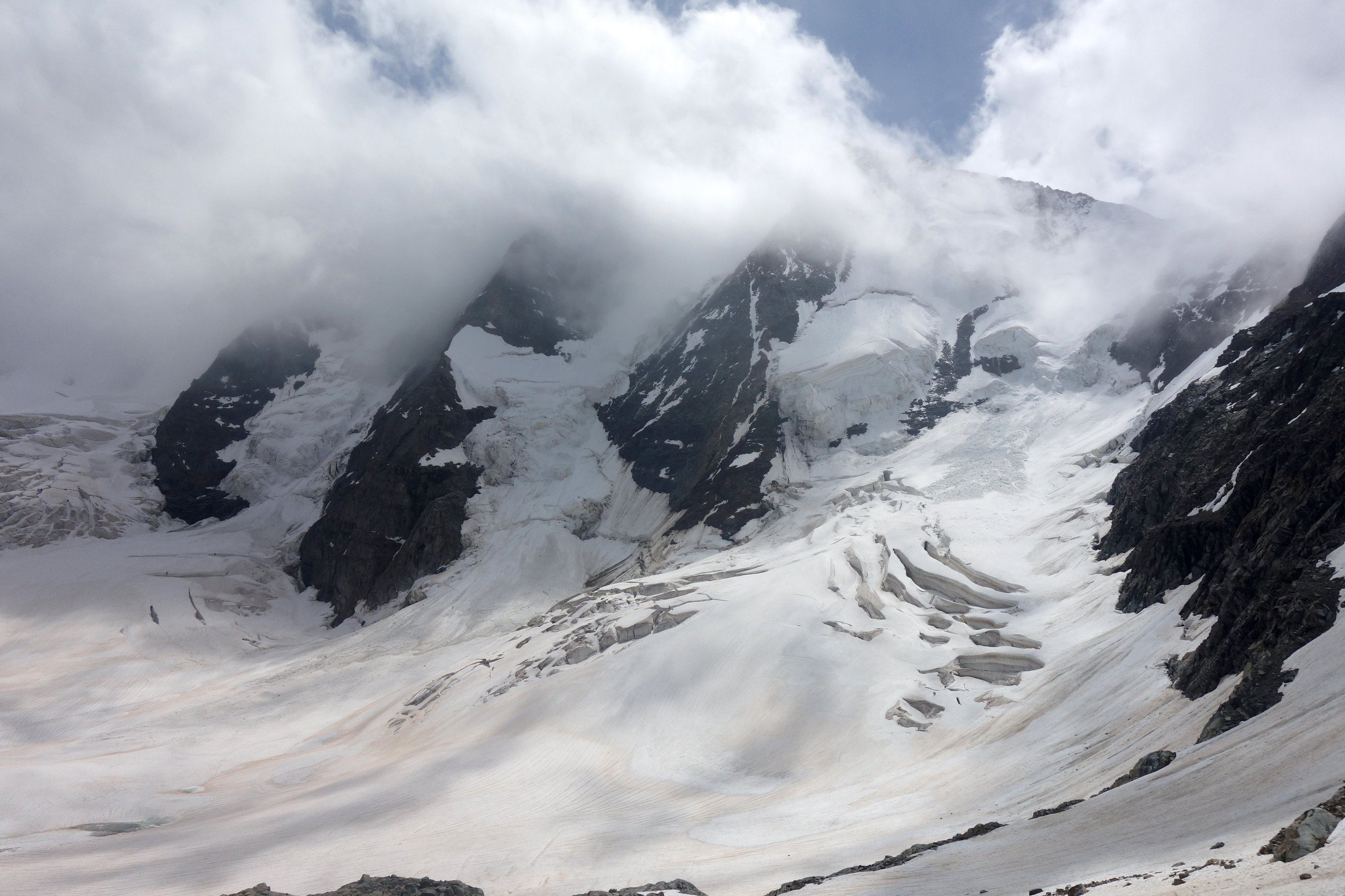 Piz Palü mit den markanten Pfeilern.